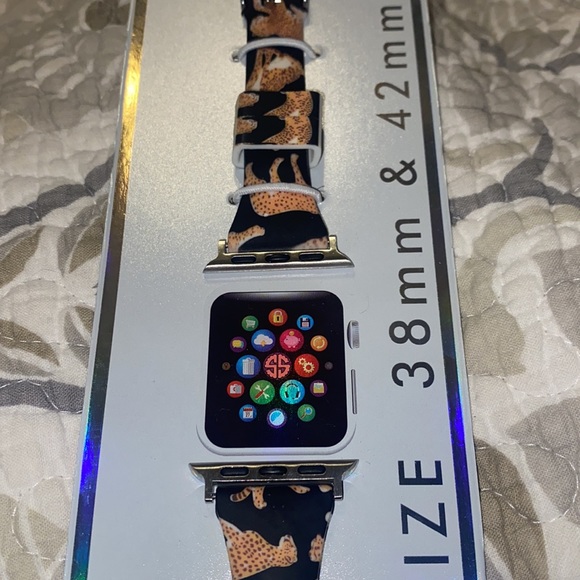 NWT Simply Southern Cheetah Apple Watch Band fits size 38mm & 42mm 🐆 - Picture 3 of 4